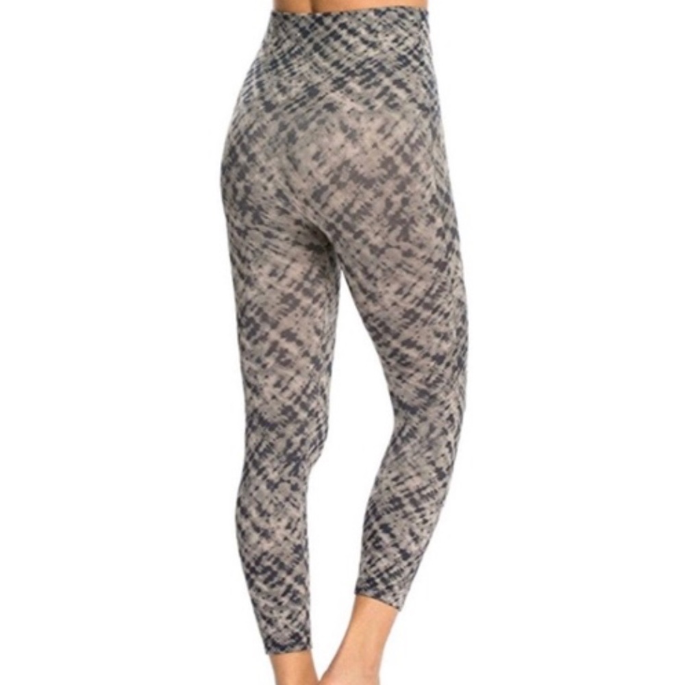 Spanx‎ Watercolor Seamless Cropped Leggings XS